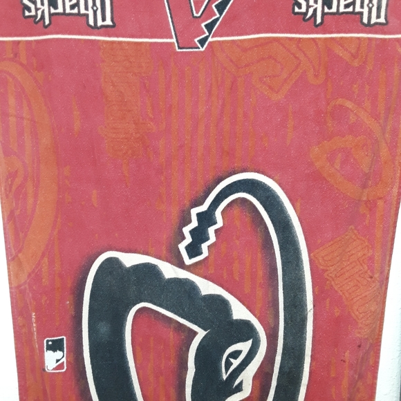 MLB Arizona Diamondbacks Beach Towel - Picture 4 of 11